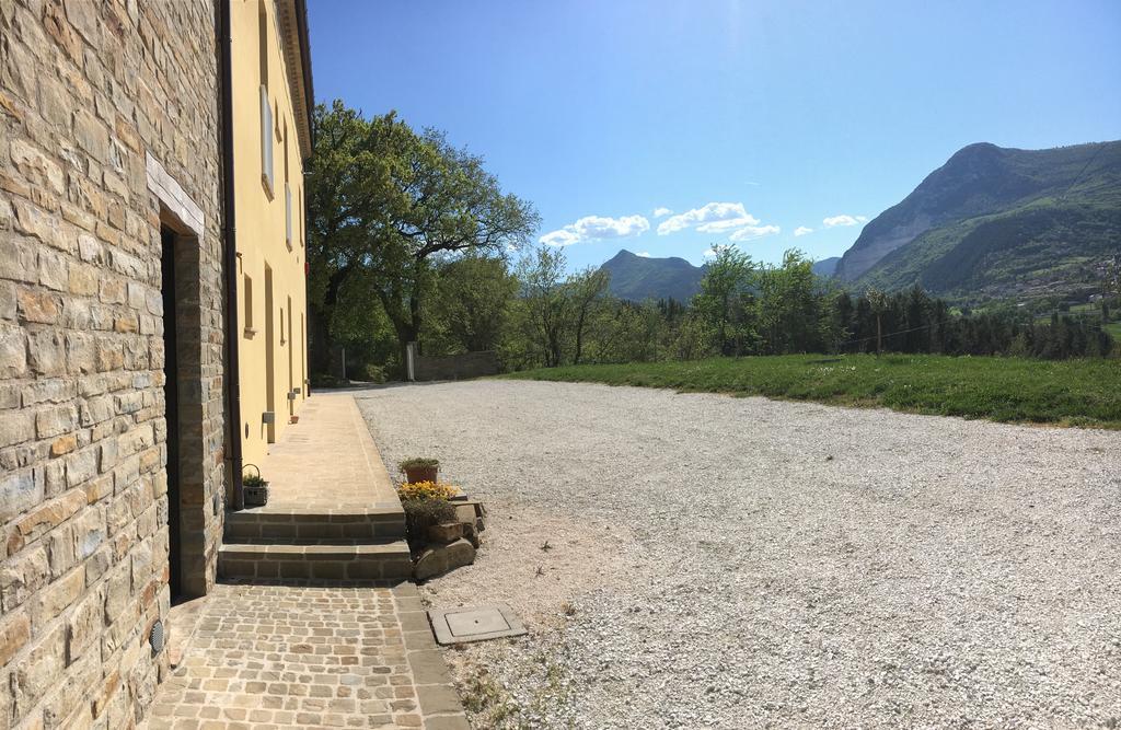 Amico Country House Serra San Quirico ภายนอก รูปภาพ